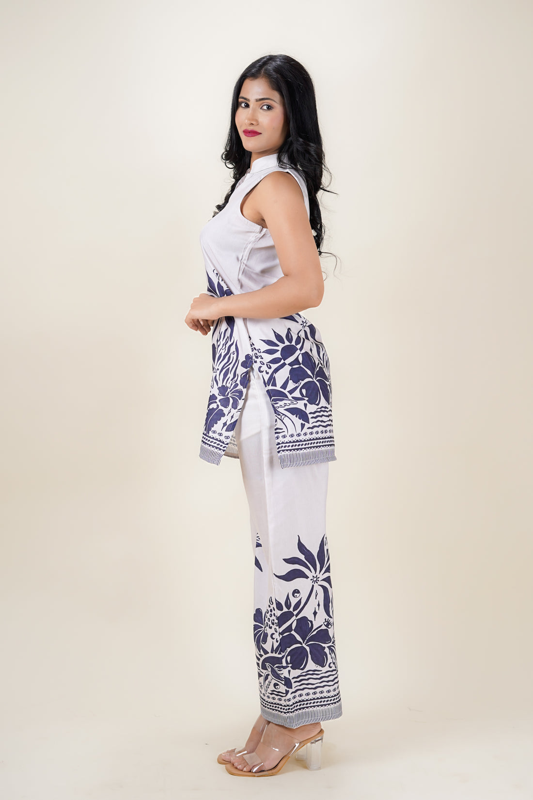 Off White Floral Placement Cord set- 52674C