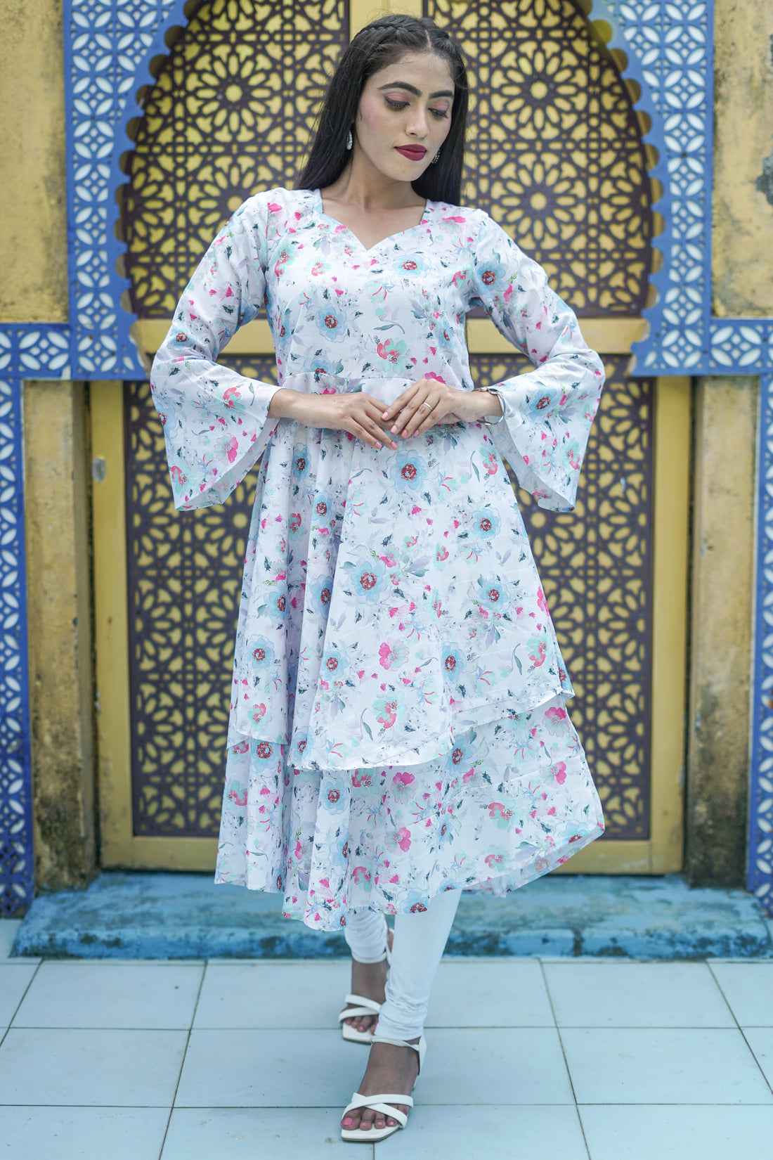 Greyish White Floral Printed Kurta - 52449K