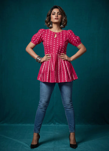 Fuchisa Chikankari Top