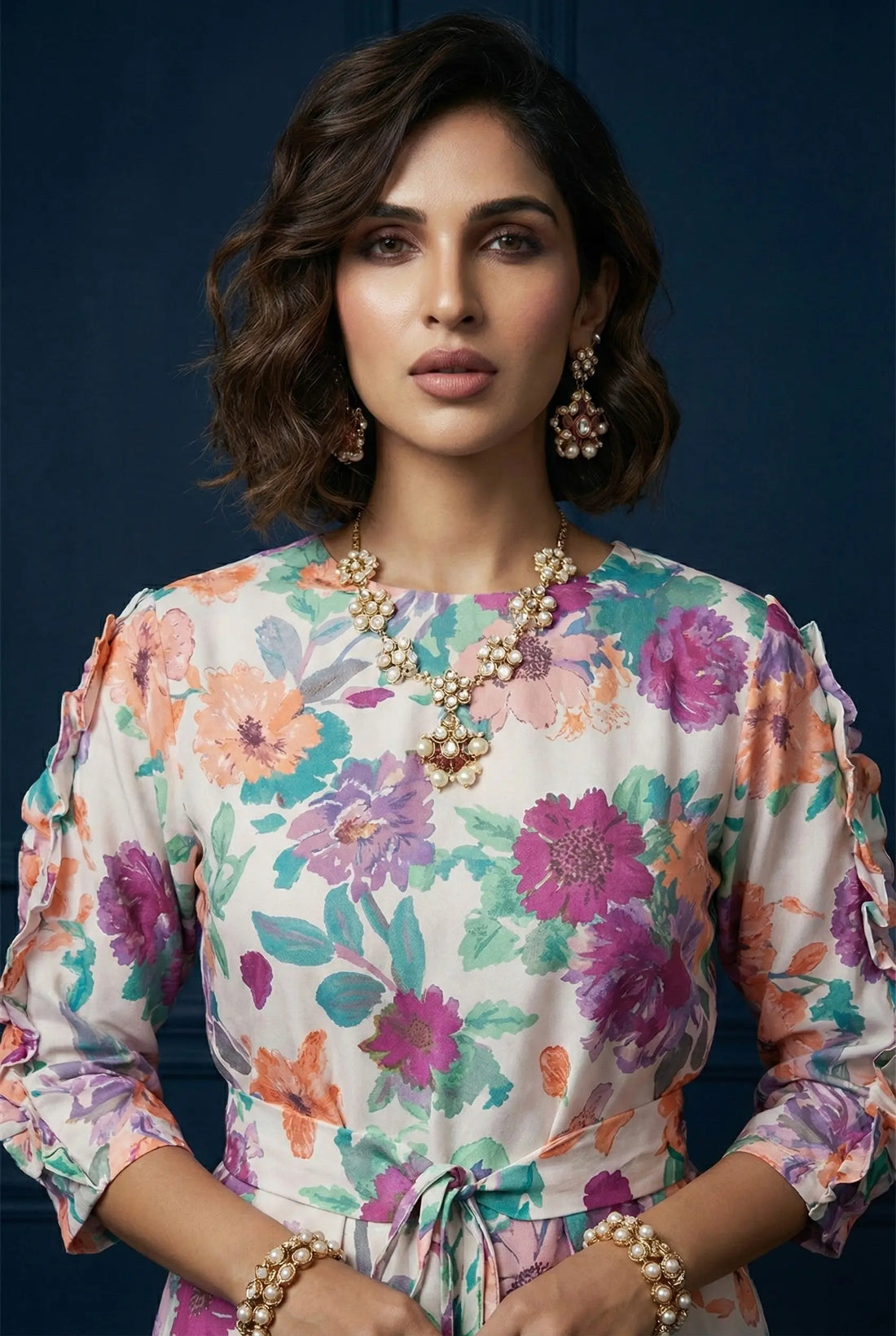 Grey Blossom Charm Set