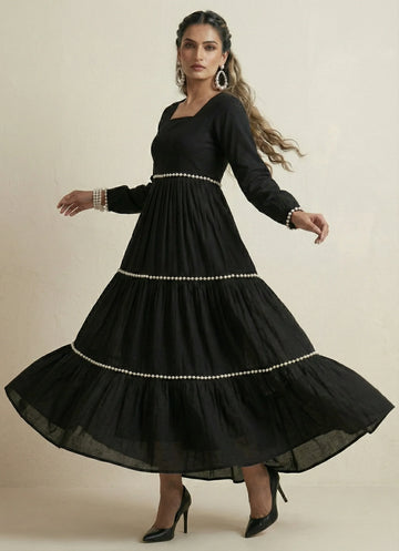 Elegant Noir Full-Sleeve Maxi Dress - 52700D