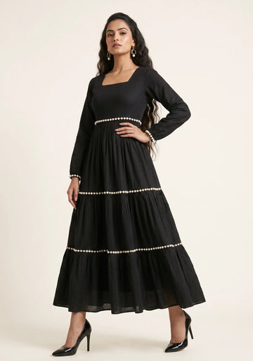 Elegant Noir Full-Sleeve Maxi Dress