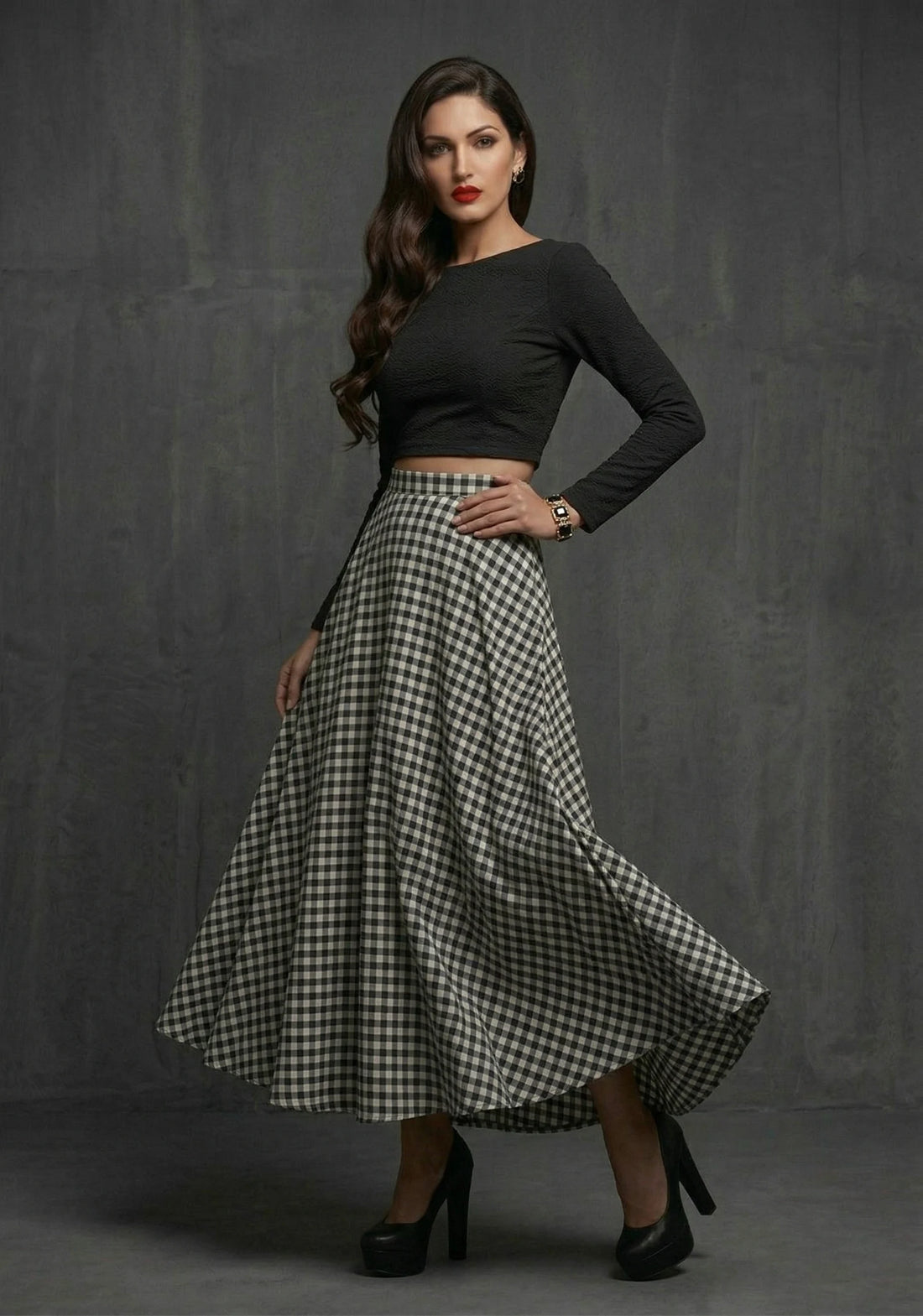Noir Check Flair Skirt Set