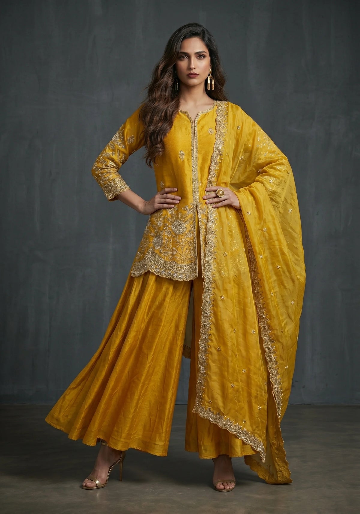 Sunehri Zari Embroidered Kurta Set