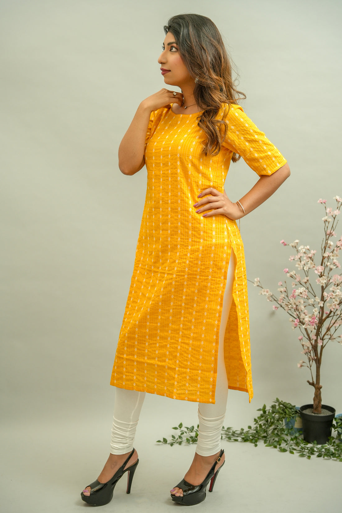 Turmeric yellow Katha Butti cotton kurta -52323K